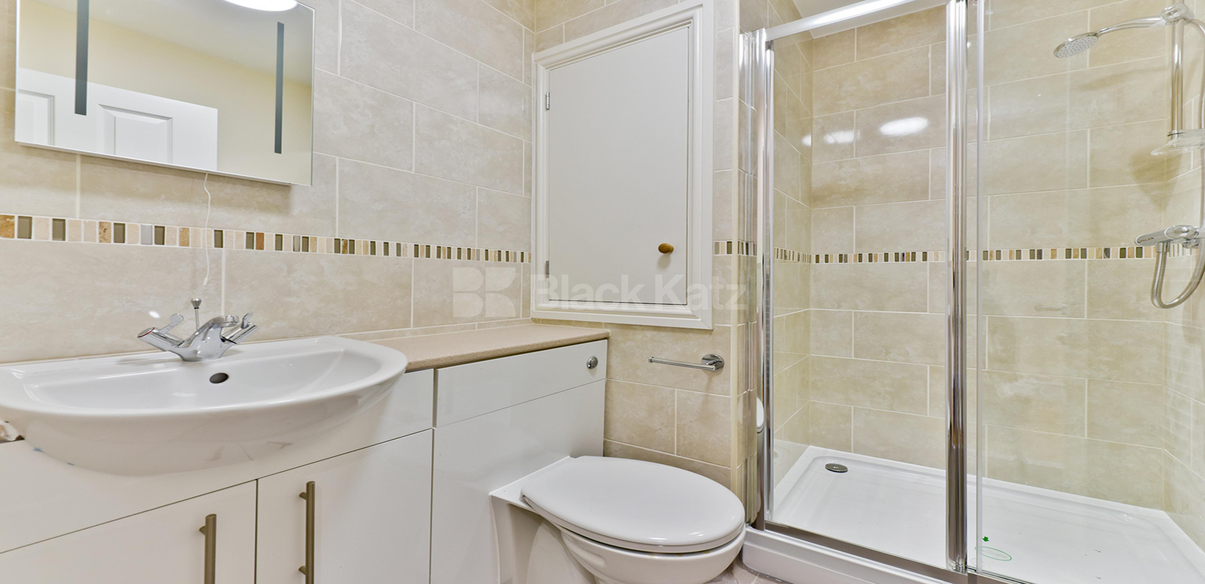 			UNDER OFFER , 3 Bedroom, 1 bath, 1 reception Apartment			 Metro Apartments. Lewisham High Street , Lewisham  SE13